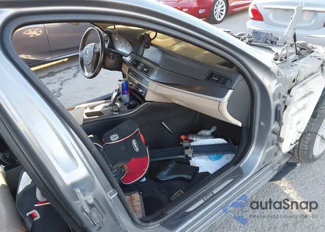 2011 BMW 528I из США, поврежденный, VIN WBAFR1C51BC744587